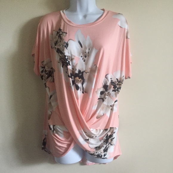 Pink Tunic With Floral Print and Twist Front - Picture 4 of 5